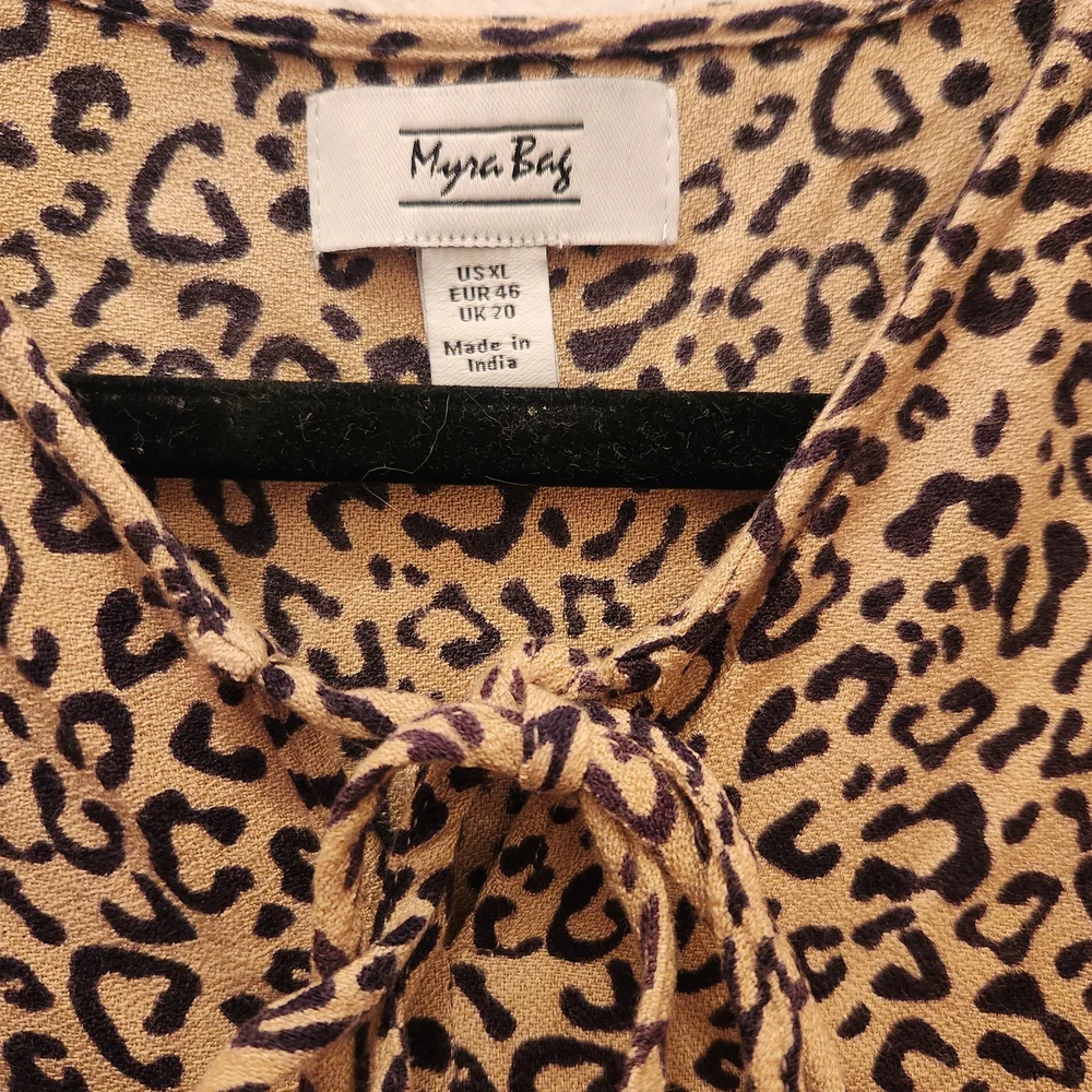 Myra Bag Leopard Print Top Sizs XL - Picture 3 of 4